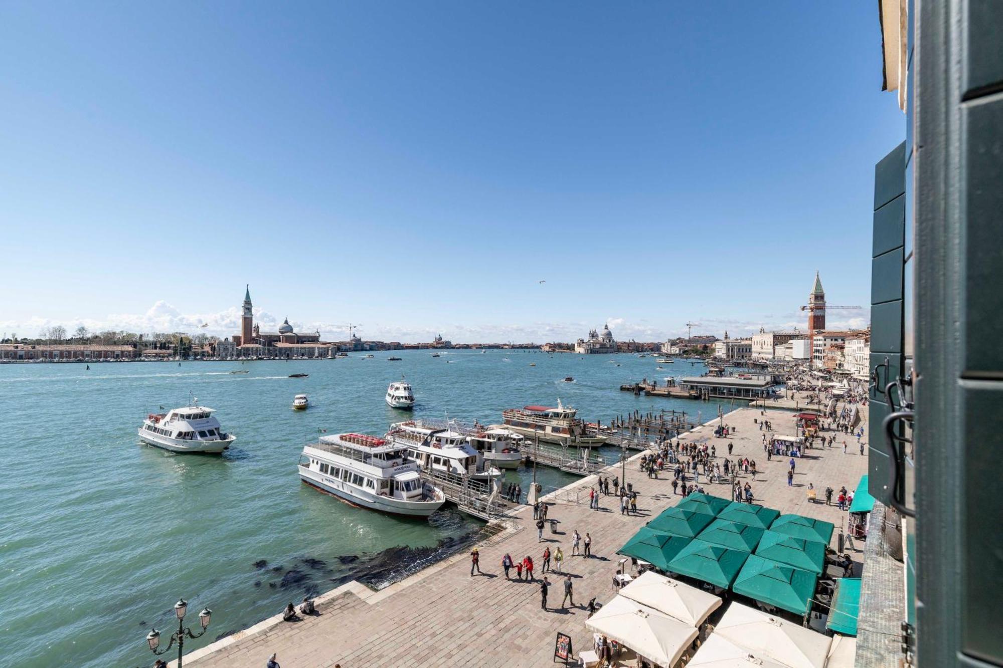 San Giorgio View With Terrace R&r Apartment